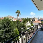 Sunny Apartament
