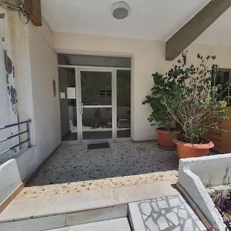 Sunny Apartment Nerantza