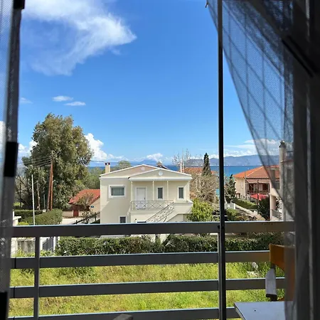 Sunny Apartment Nerantza